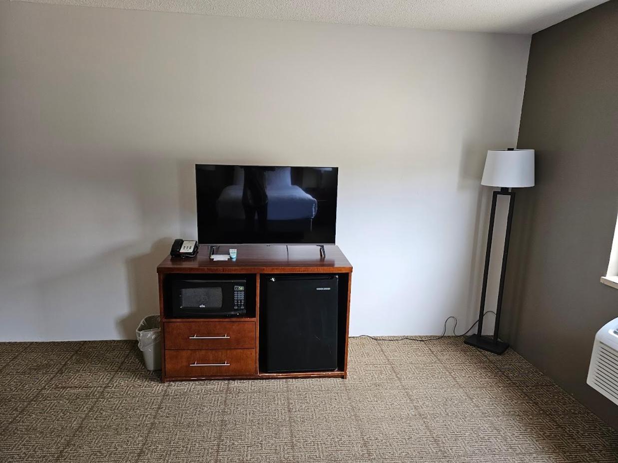 Comfort Inn Rhinelander Экстерьер фото